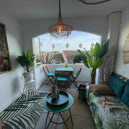 Appartamento With Balcony In With Ac Antibes