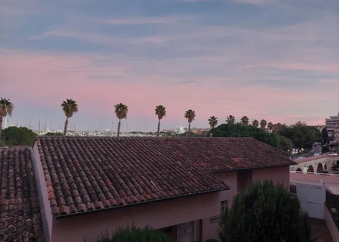 With Balcony In With Ac Lägenhet Antibes