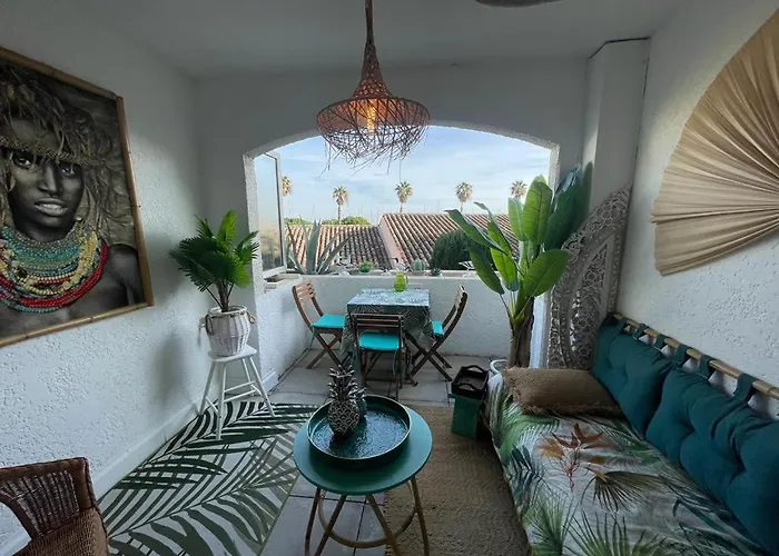 Apartment With Balcony In With Ac Antibes